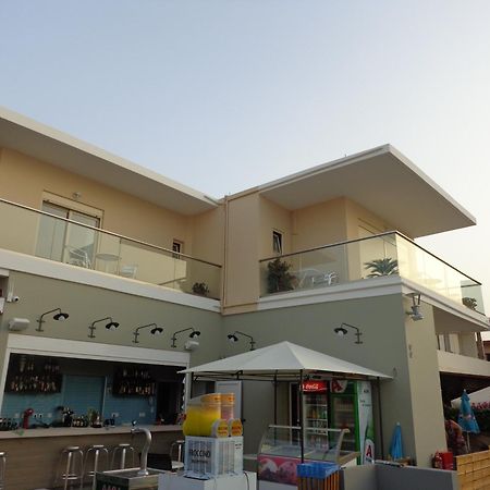 Litinakis Studios Sea View & Litinakis Studios Garden View 700 Meters Away Agia Marina Extérieur photo