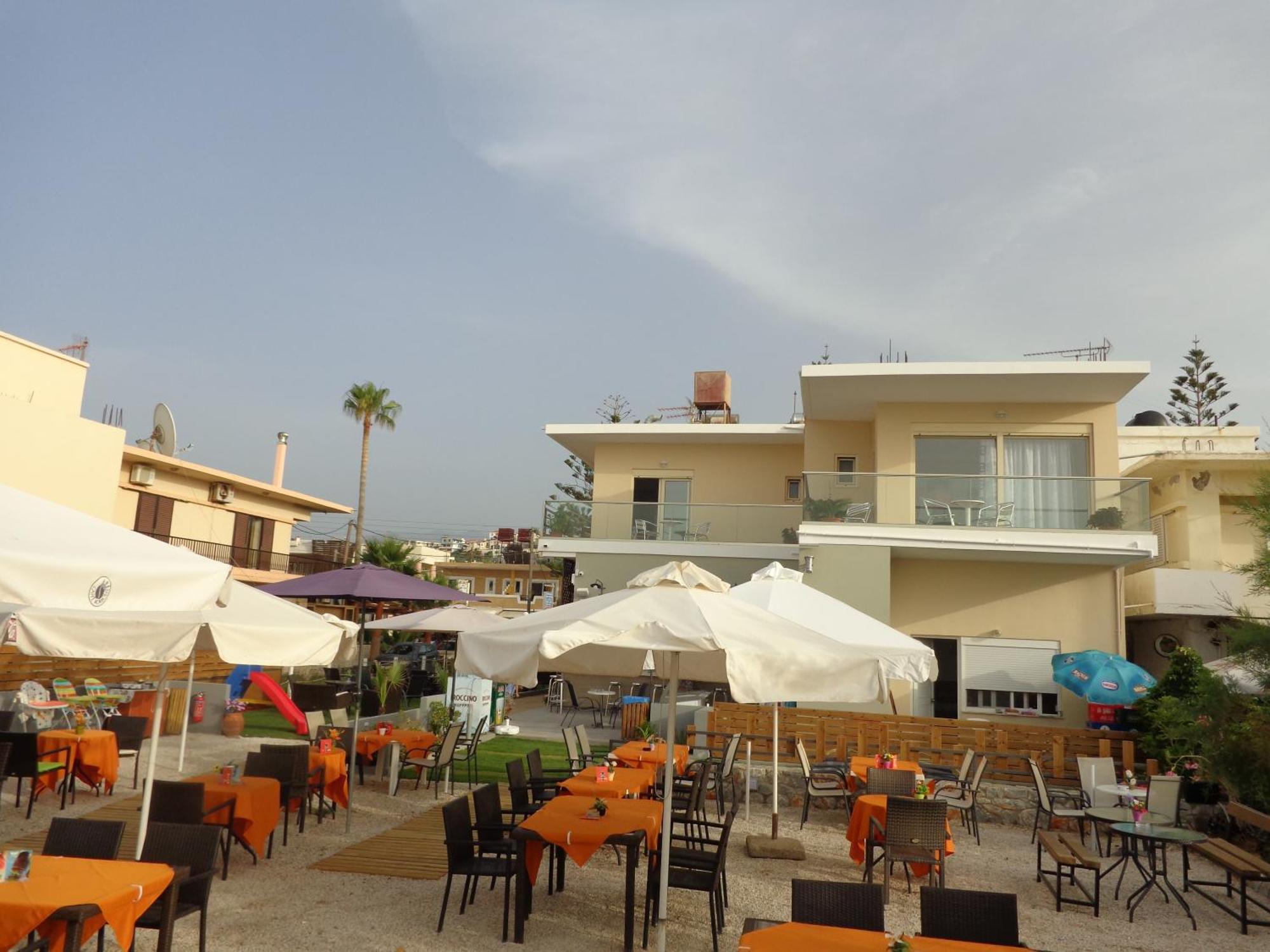 Litinakis Studios Sea View & Litinakis Studios Garden View 700 Meters Away Agia Marina Extérieur photo