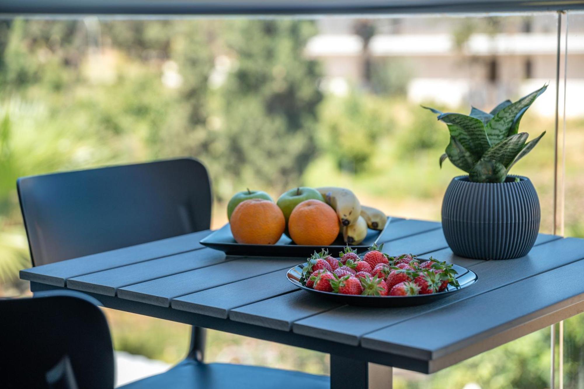 Litinakis Studios Sea View & Litinakis Studios Garden View 700 Meters Away Agia Marina Extérieur photo