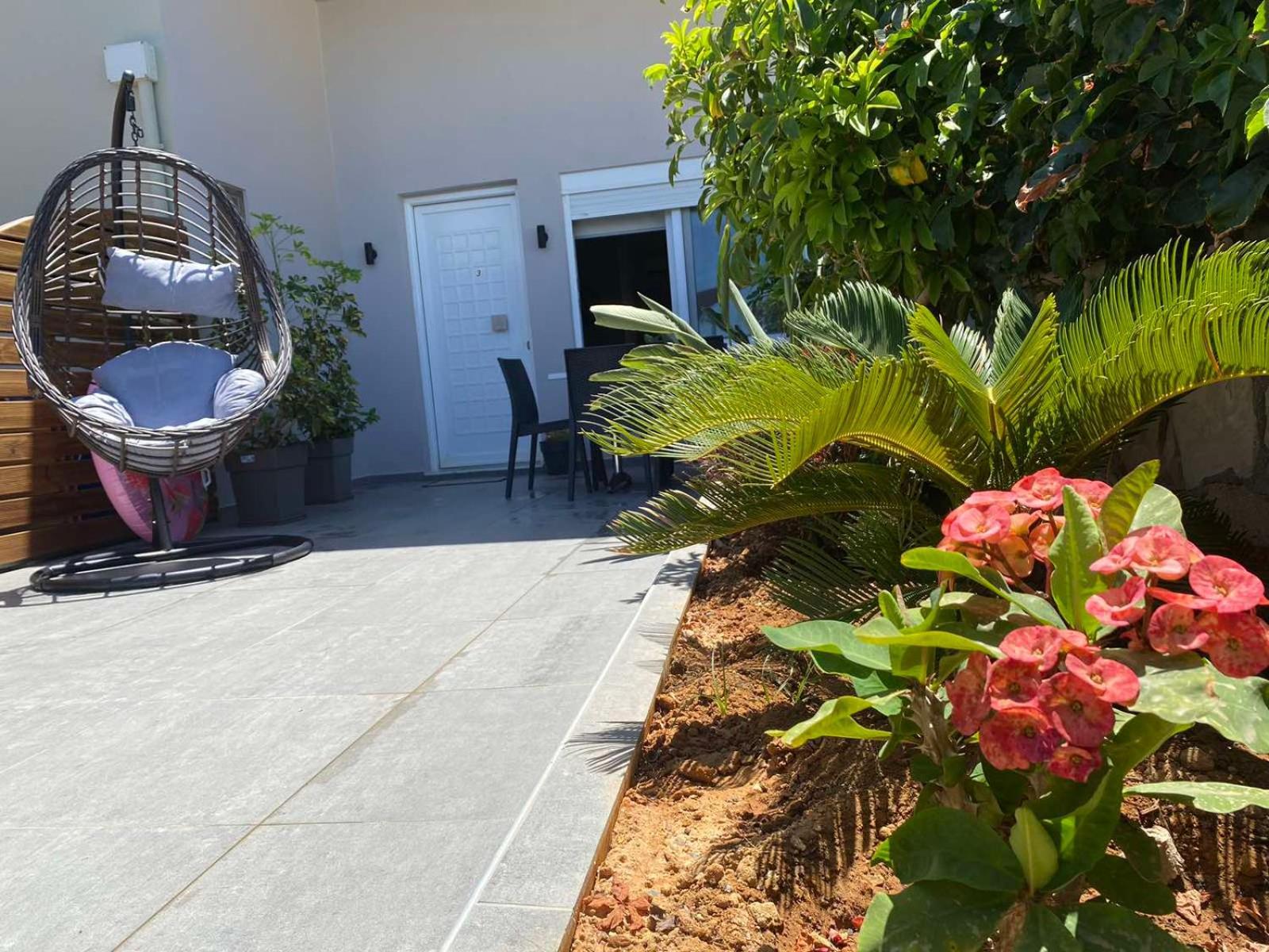Litinakis Studios Sea View & Litinakis Studios Garden View 700 Meters Away Agia Marina Extérieur photo